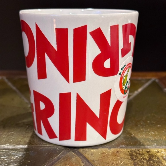 Dr. Seuss How the Grinch Stole Christmas Ceramic Coffee Mug BRAND NEW!! - Picture 3 of 4